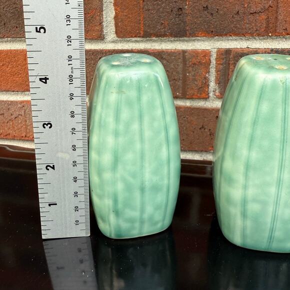 Pfaltzgraff Naturewood Serenity Green Salt and Pepper Shakers Made in USA - Picture 1 of 2